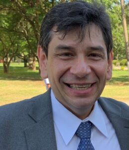 Dr. Cassio Ide