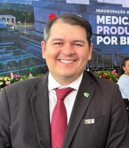 Dr. Elton da Silva Chaves