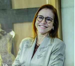 Dra. Riane Azevedo