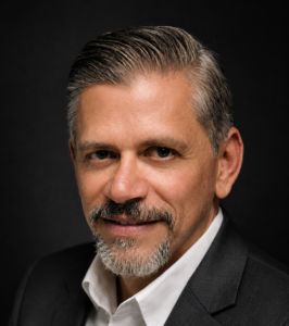 Dr. Roberto Viana